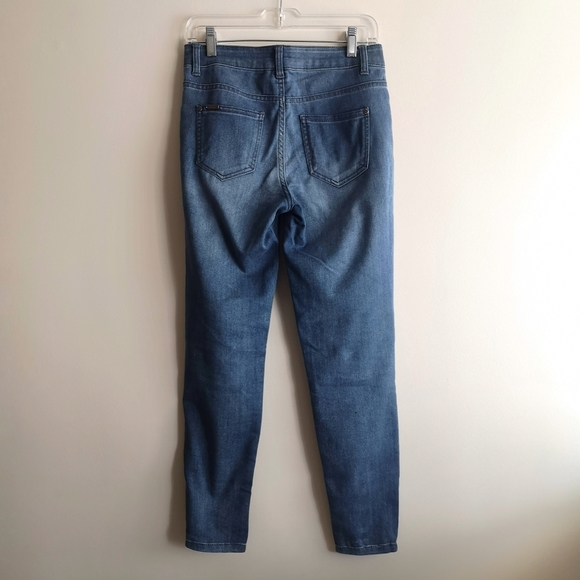 Petite Celebrity Pink Mid-Rise Jeans w/ Zippers - Picture 3 of 11